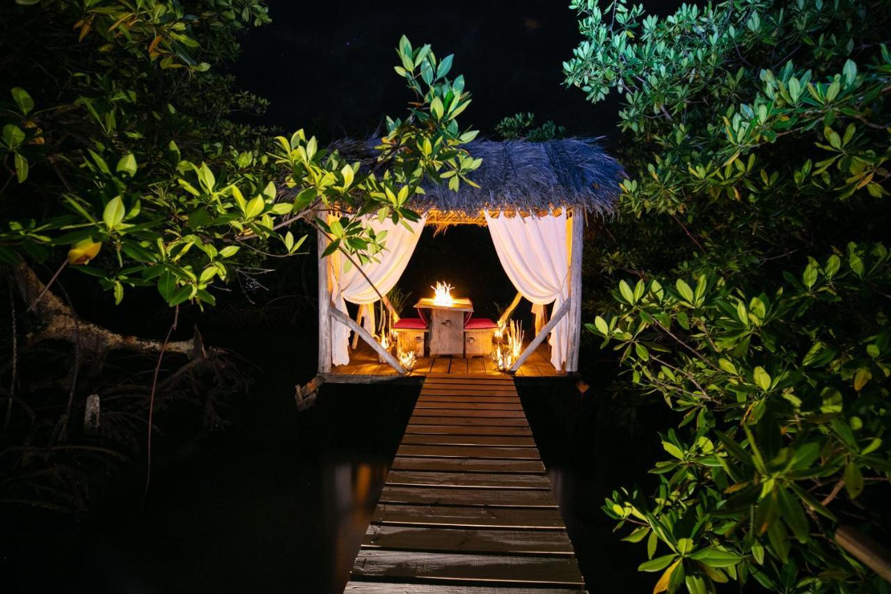 Hotel Urraca Private Island Punta Laurel Exterior foto